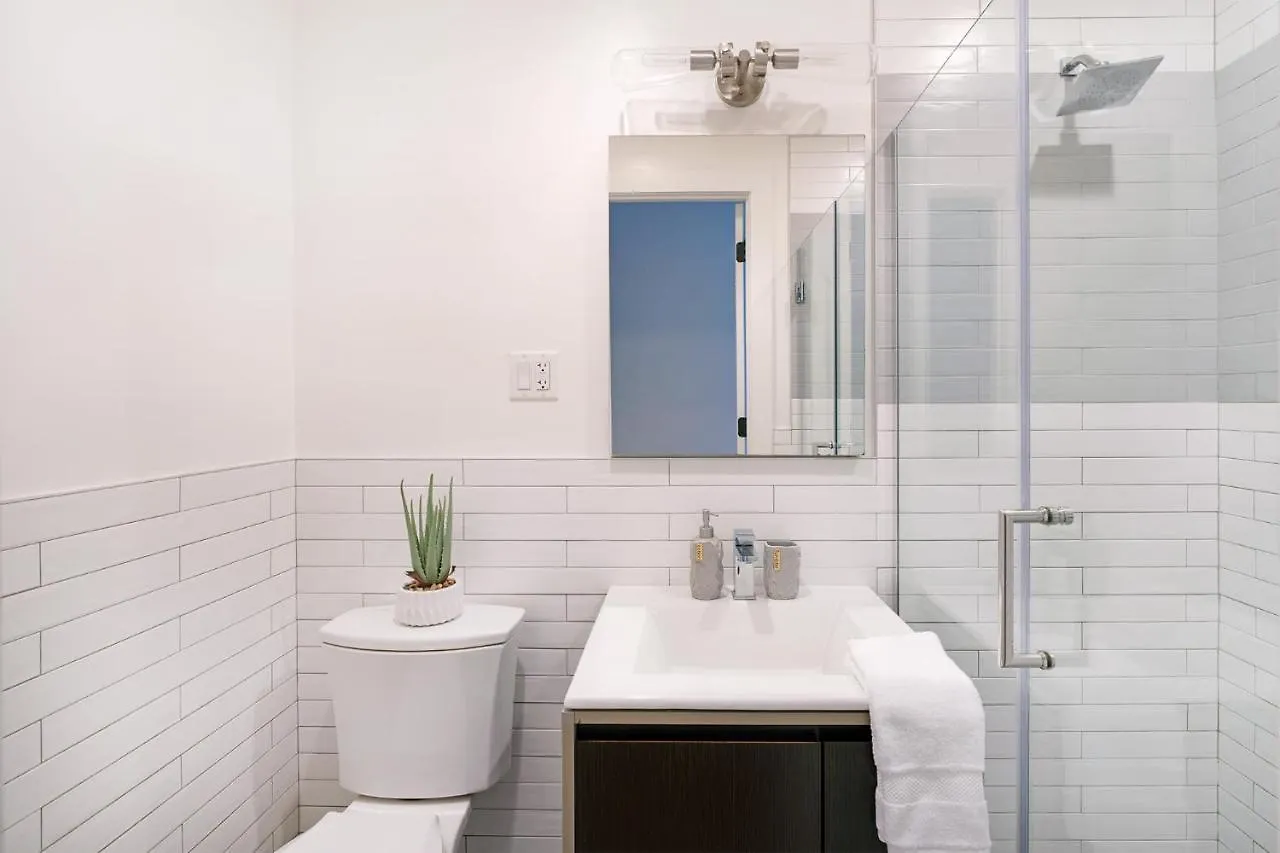 Apartment 1290-13 Newly Renovated 2 Bedrooms In Ues New York United States