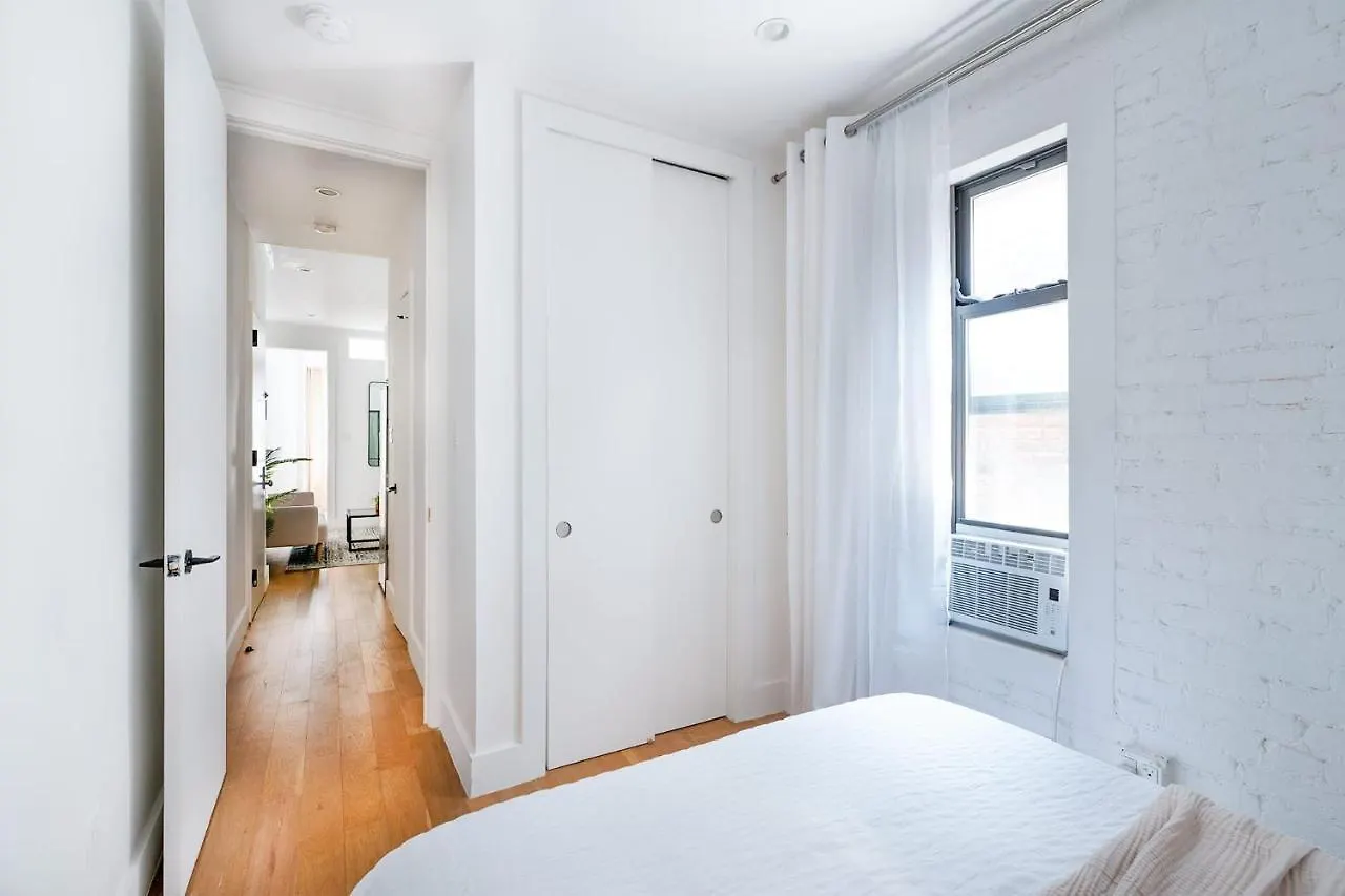 1290-13 Newly Renovated 2 Bedrooms In Ues New York Apartment